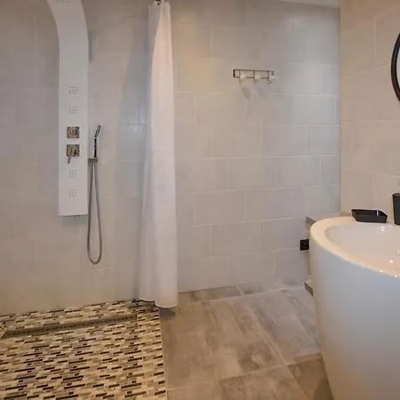1 Bedroom Pet Friendly In Prázdninový dům