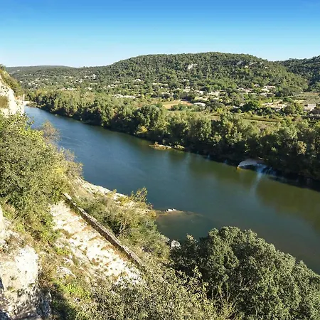 1 Bedroom Pet Friendly In