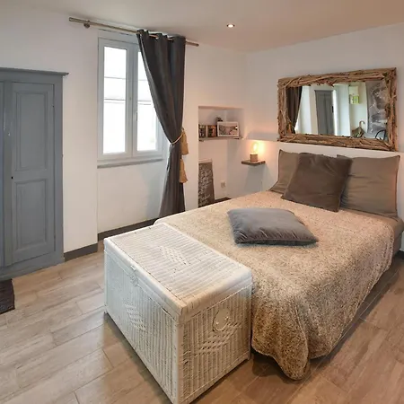 1 Bedroom Stunning In Σπίτι διακοπών Aigueze