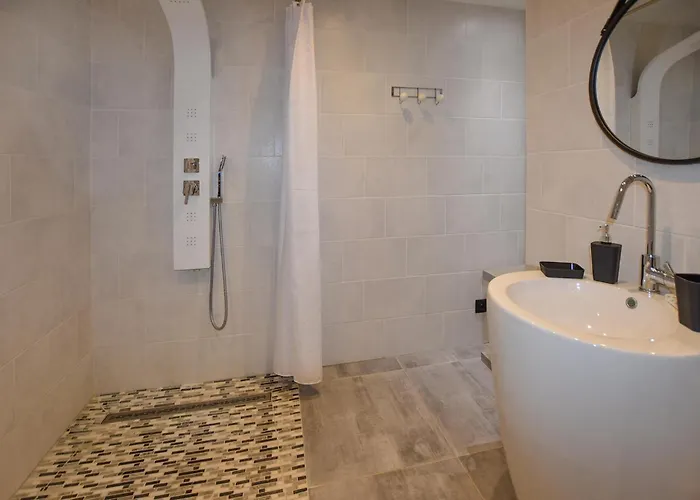 1 Bedroom Stunning In 펜션